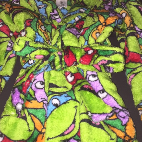 ❌SOLD❌ Nickelodeon TeenageMutantNinja Turtle Classic Robe - Picture 5 of 7
